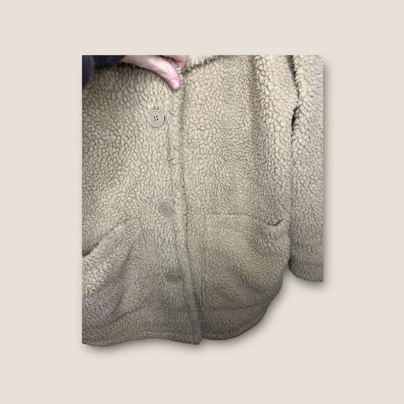 Garage Tan Teddy Sherpa Jacket Size Medium/Large - Picture 4 of 6